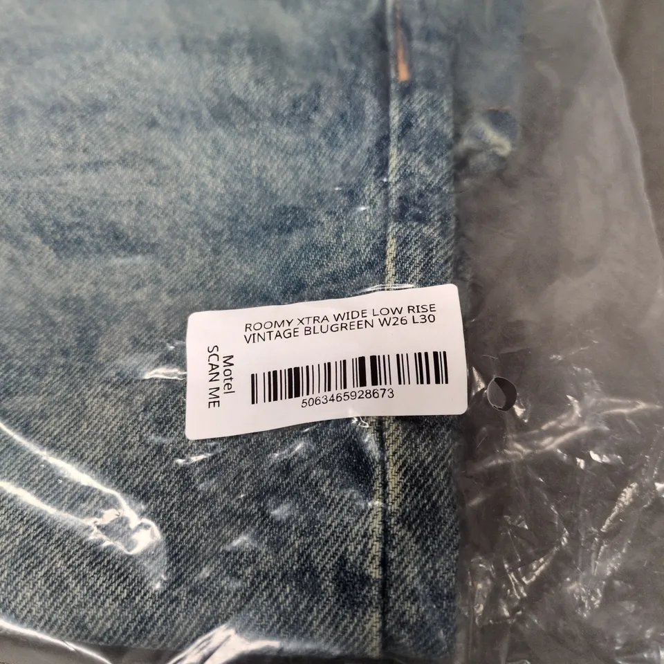 MOTEL ROOMY XTRA WIDE LOW RISE JEANS – VINTAGE BLUE/GREEN, (W26 L30)