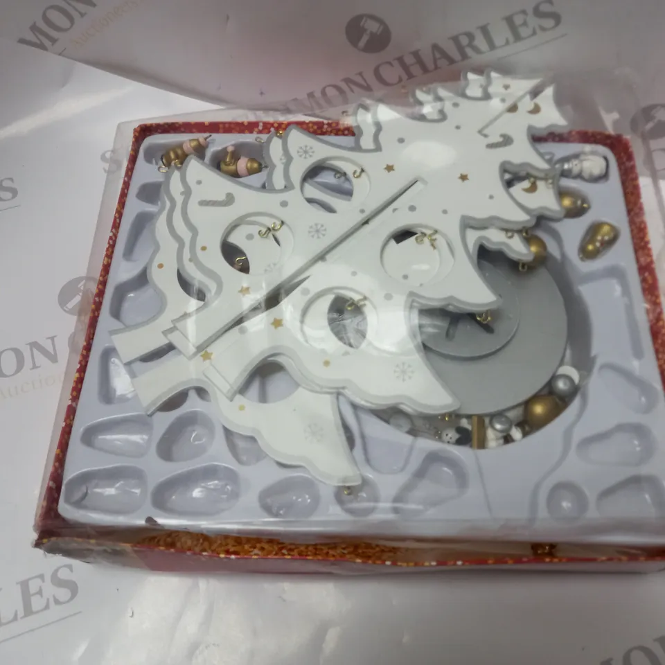 MUSICAL! SPINNING! DECOTREE - SILVER/WHITE RRP £24.99
