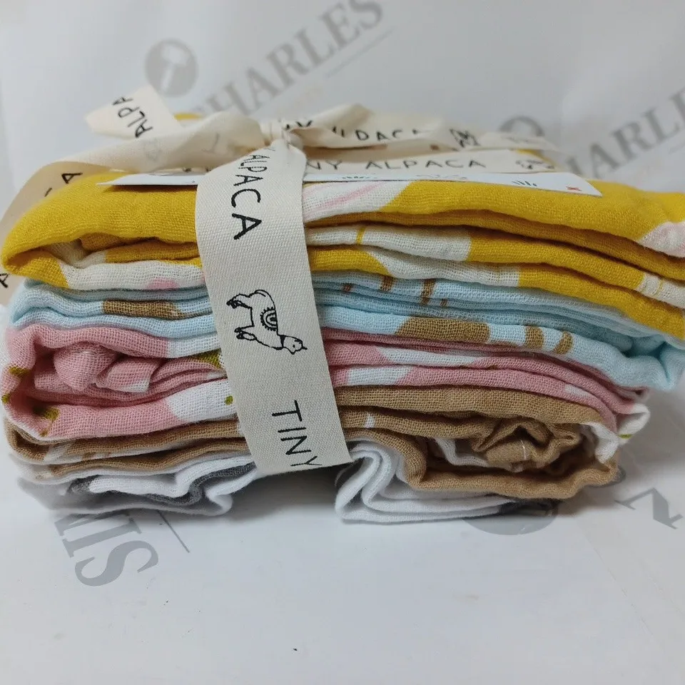 TINY ALPACA PACK OF 5 ORGANIC MUSLIN SQUARES BABY BURP CLOTHS 60 X 60CM ANIMAL DESIGNS WITH BAG