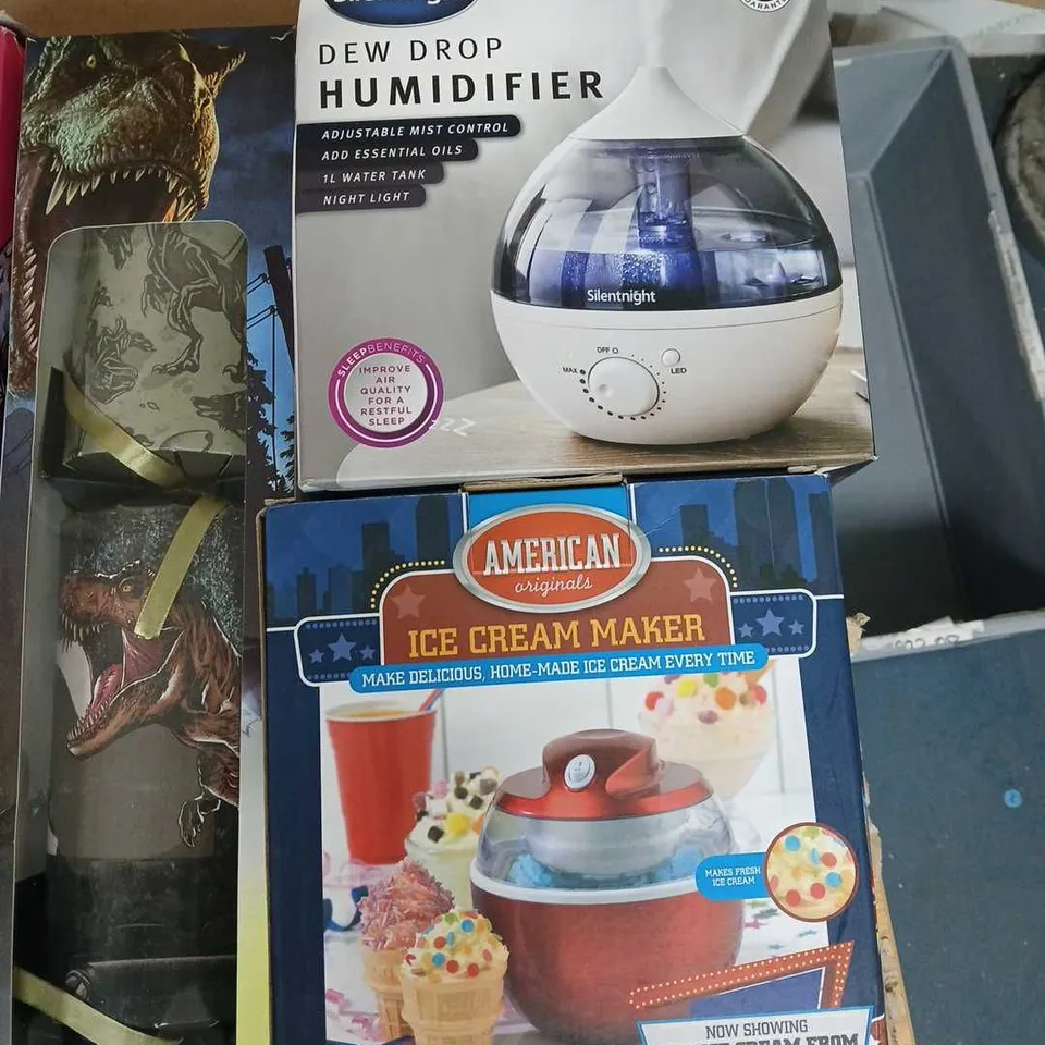 LOT OF 7 ASSORTED HOUSEHOLD ITEMS TO INCLUDE GIANT CRACKERS, SILENTNIGHT HUMIDIFIER AND GIANT CRACKERS