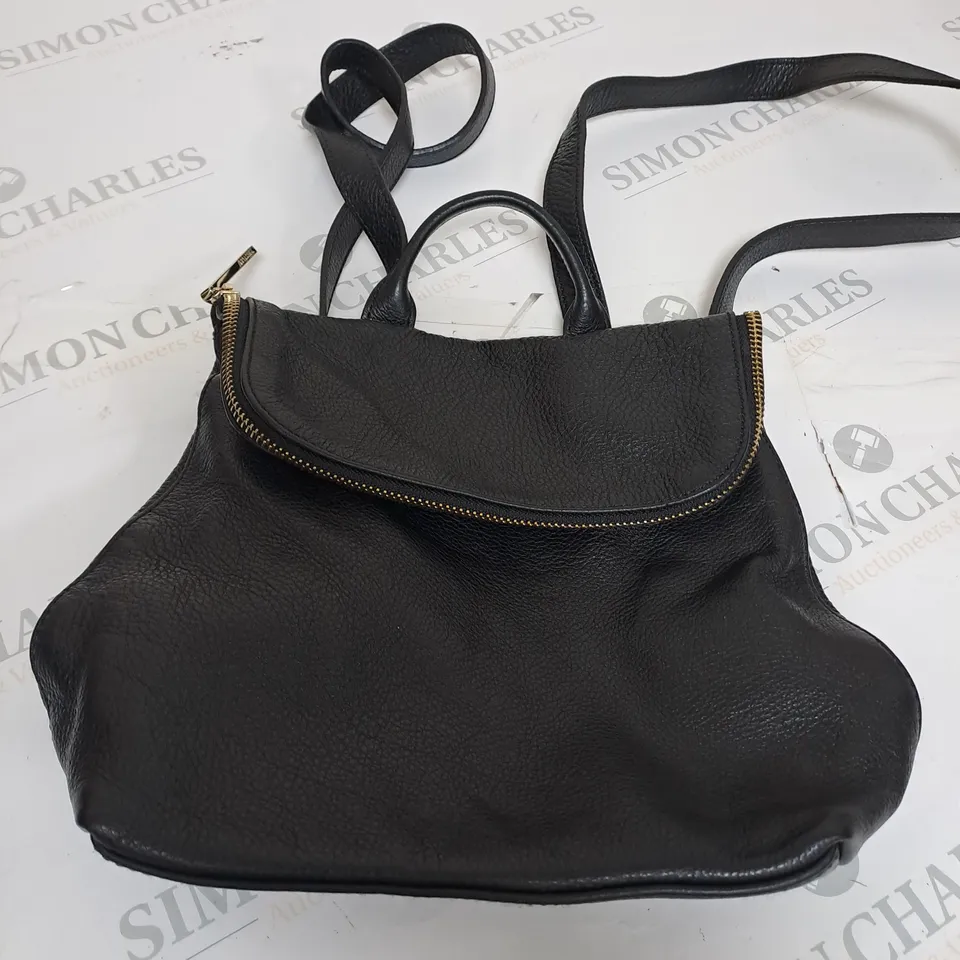 FAUX LEATHER  BLACK STRAPPED BAG 