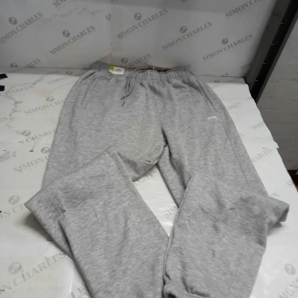 XL GREY SLAZENGER  JOGGERS 