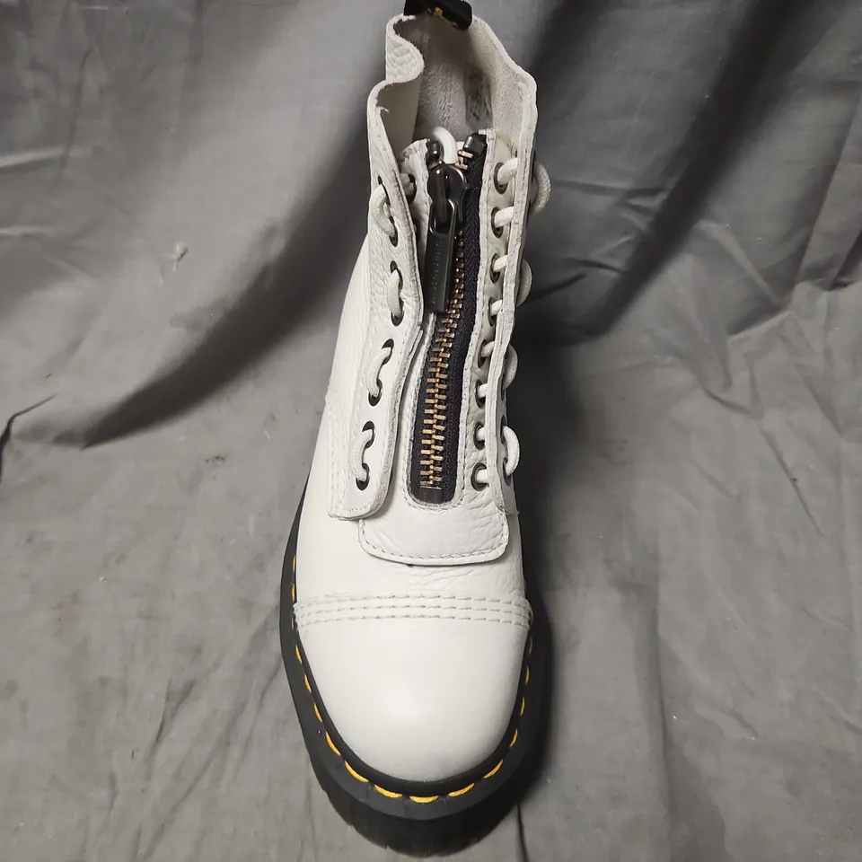 DR. MARTENS WHITE LEATHER BOOTS WITH ZIP & LACE – WOMEN'S UK4 (EU37, US6) AIRWAIR