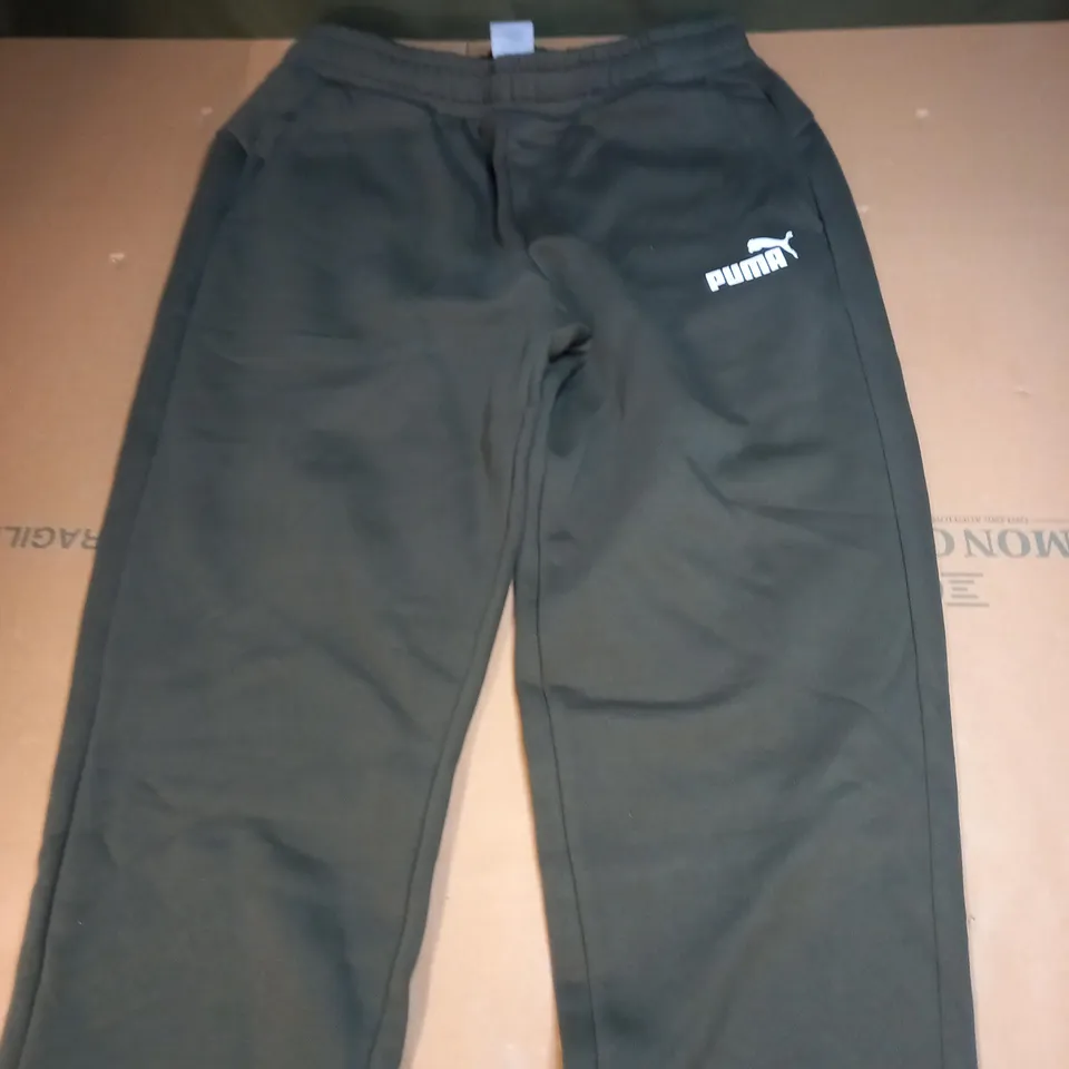 MENS KHAKI PUMA LOGO FLEECED TRACKSUIT BOTTOMS SIZE L