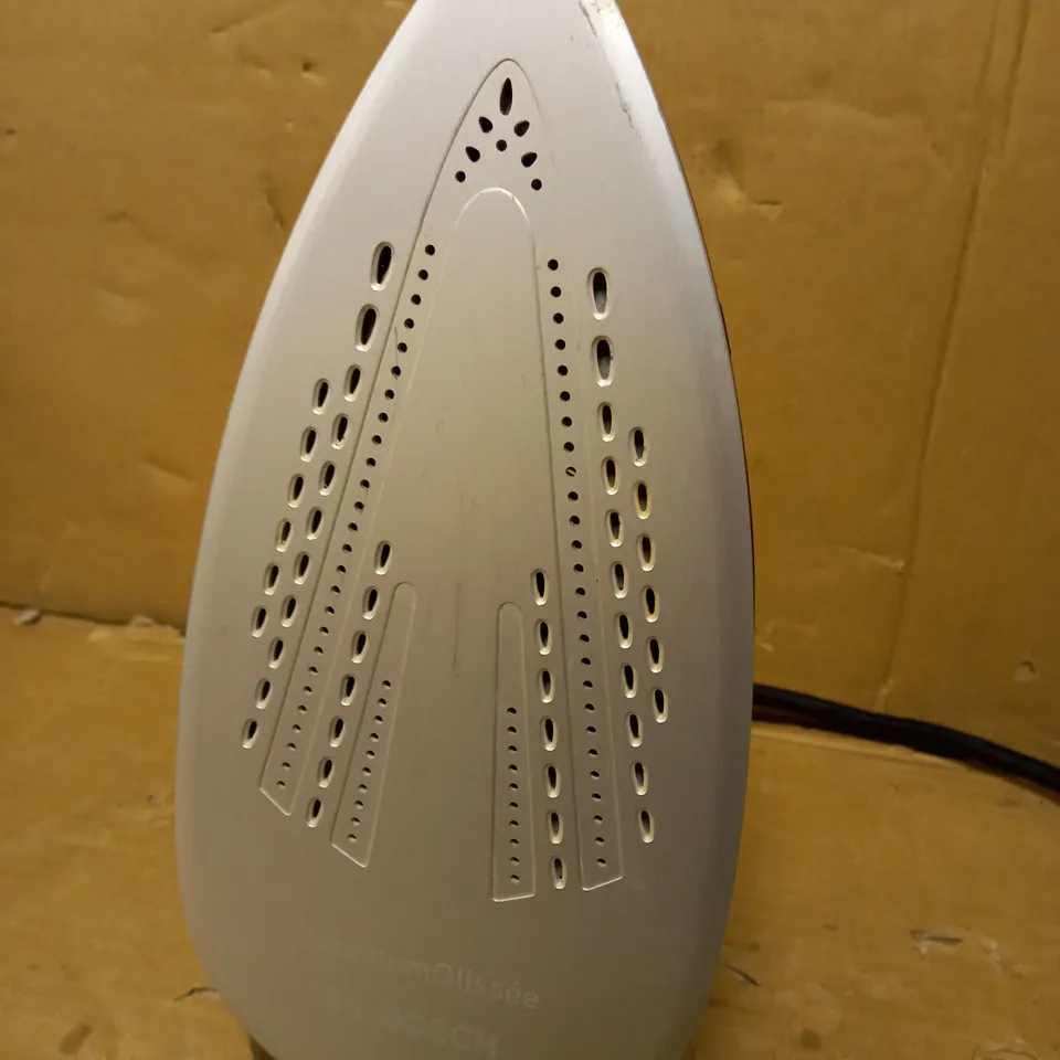 BOSCH SENSIXX DA50 CERAMIC STEAM IRON 