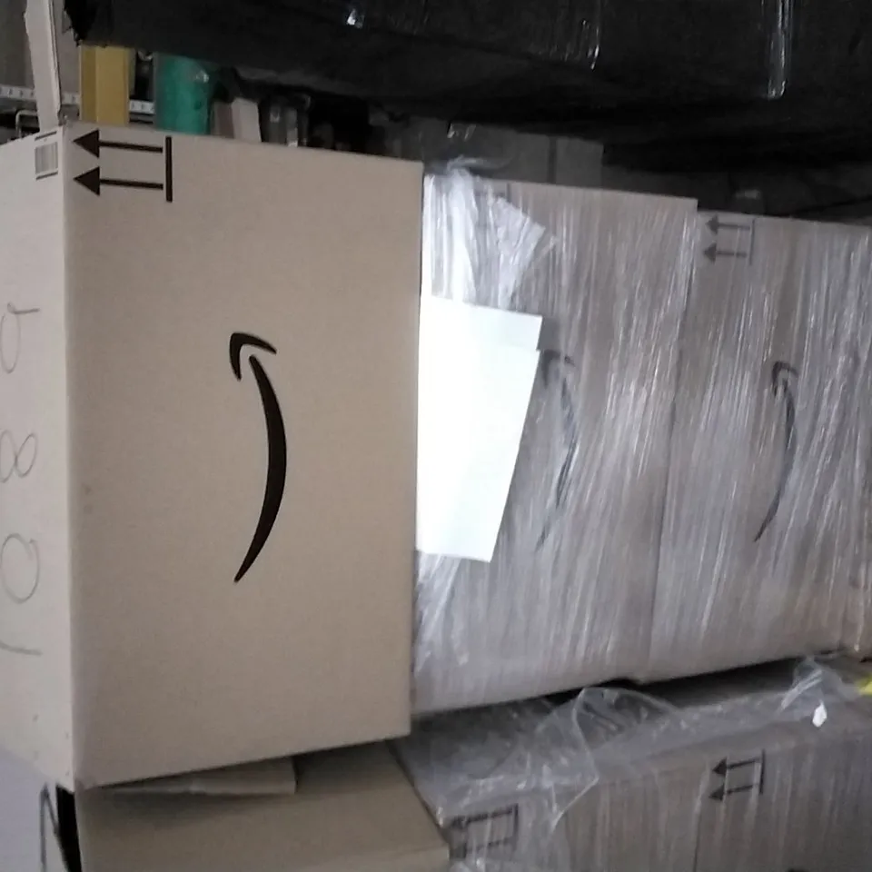 PALLET OF ASSORTED ITEMS INCLUDING DPROFY GAMING MOUSE PAD, LURROSE 5PCS, HAPPY EASTER BANNER AND BALLOONS, 8PCS PIPET SET, TURTLE BEACH WIRED CHAT COMMUNICATOR, STRAW WOVEN WASTE BELT, ANIMAL BIRTHDA