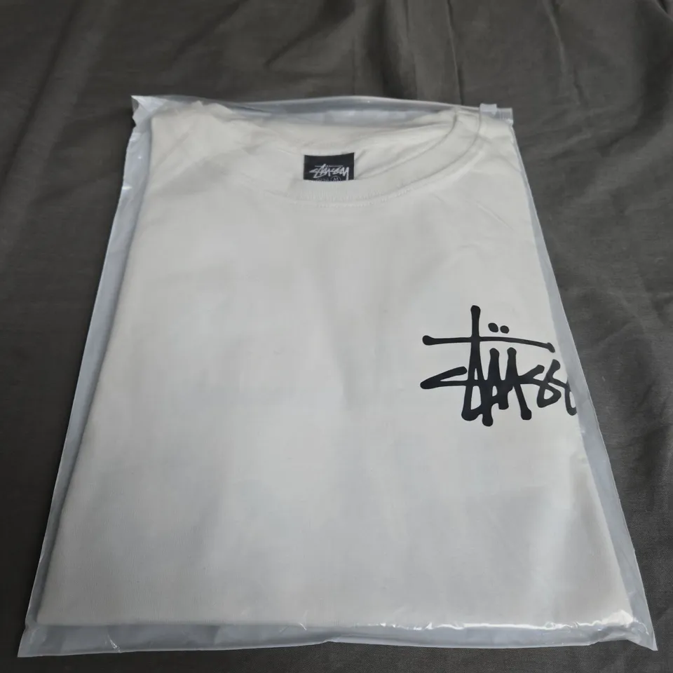 STUSSY WHITE LOG TEE SIZE M