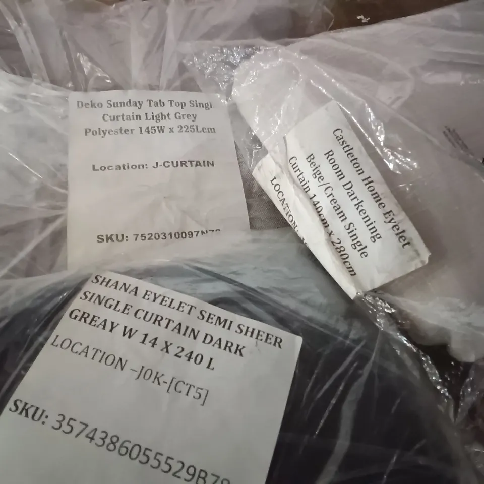 LOT OF 6 ASSORTED CURTAIN PANELS IN VARIOUS SIZES