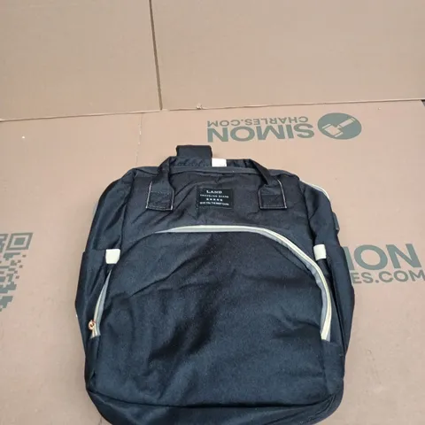 LAND TRAVELLING SHARE BLACK BACK PACK