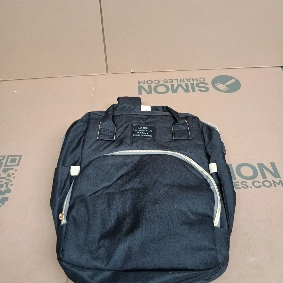 LAND TRAVELLING SHARE BLACK BACK PACK