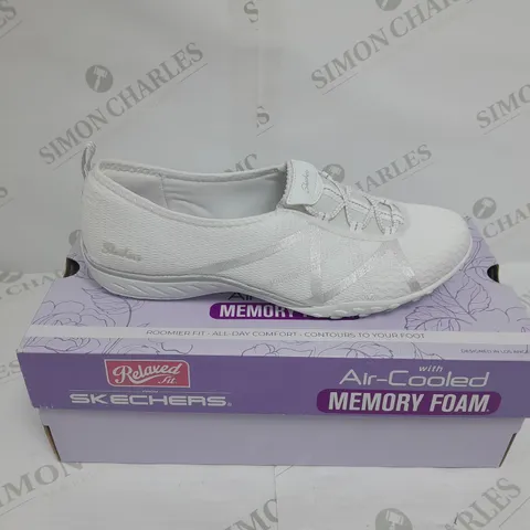 SKECHERS BREATH EASY TRAINER WHITE SIZE 6