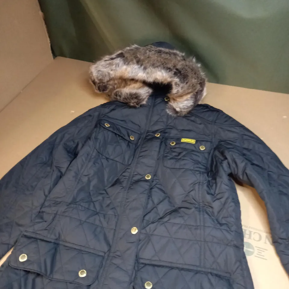 MENS BARBOUR INTERNATIONAL QUILTED PADDED COAT WITH FAUX FUR HOOD SIZE UNSPECIFIED
