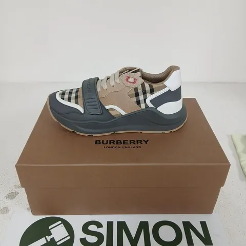 BURBERRY LOW TOP SNEAKER – GREY/ARCHIVE BEIGE, UK 5 (EU 38)