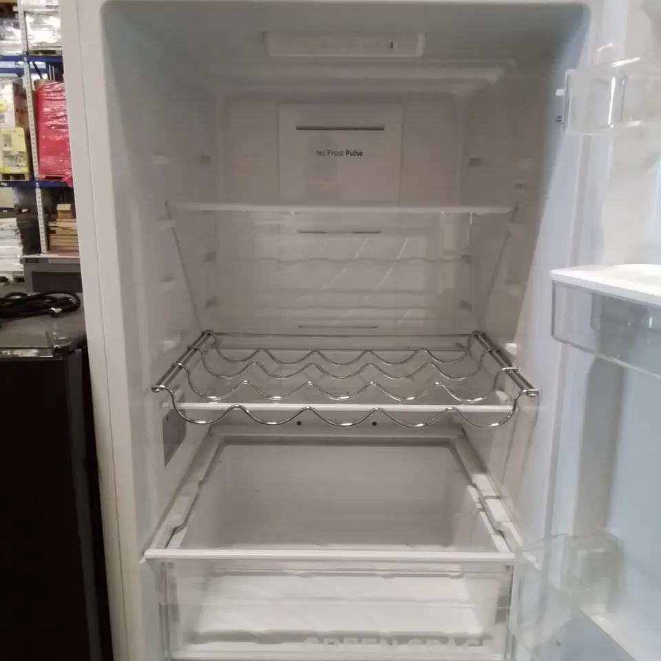 HOOVER FREESTANDING FRIDGE FREEZER - UNPROCESSED RAW RETURN