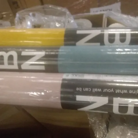 PALLET OF ASSORTED WALLPAPER