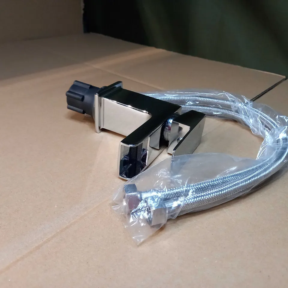 CHROME MIXER TAP