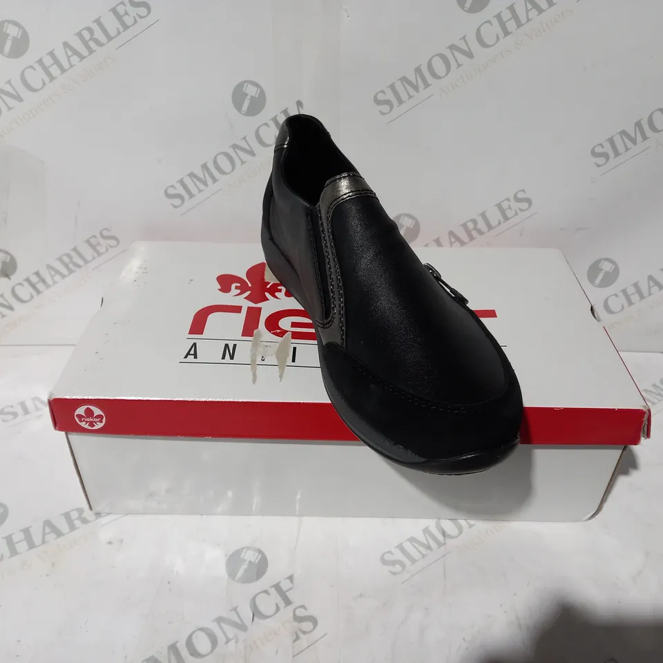 BOXED PAIR OF RIEKER TRAINER SHOES WITH ZIP IN BLACK UK SIZE 6.5