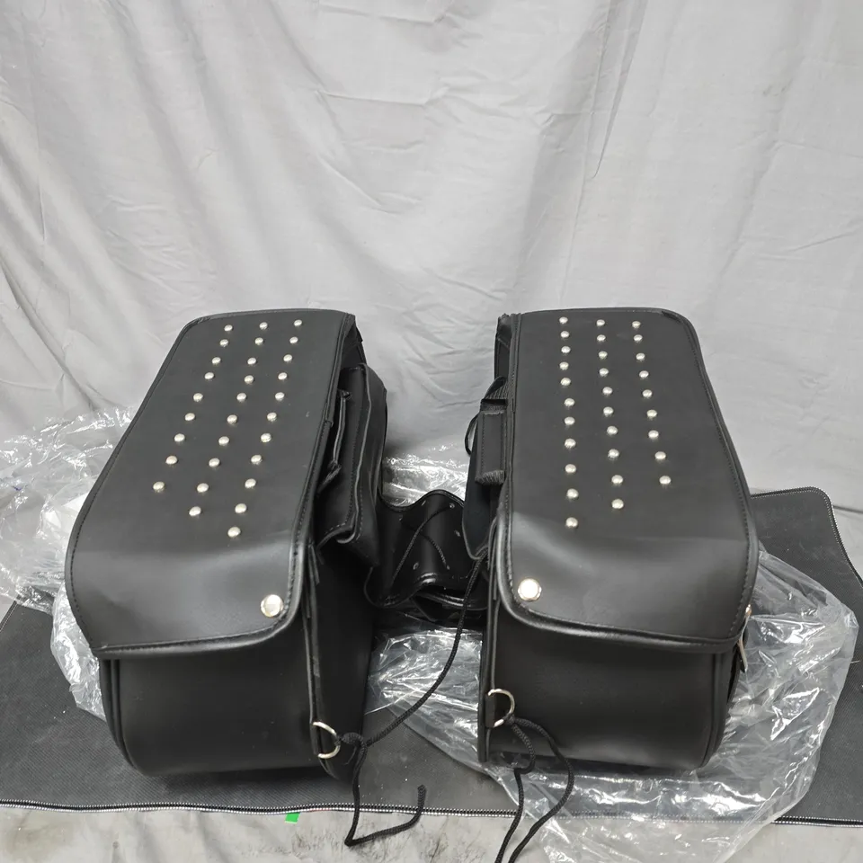 MOTORCYCLE SADDLEBAG LIGHTWEIGHT VERSATILE