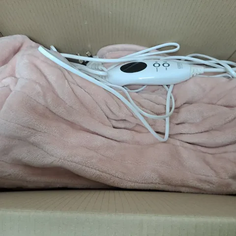 BOXED COZEE HOME VELVETSOFT HEATED THROW IN PINK