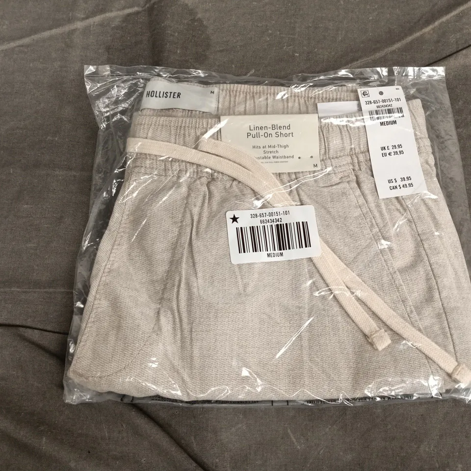 BAGGED HOLLISTER LINEN-BLEND PULL-ON SHORT - SIZE M, BEIGE (ORIGINAL PACKAGING)