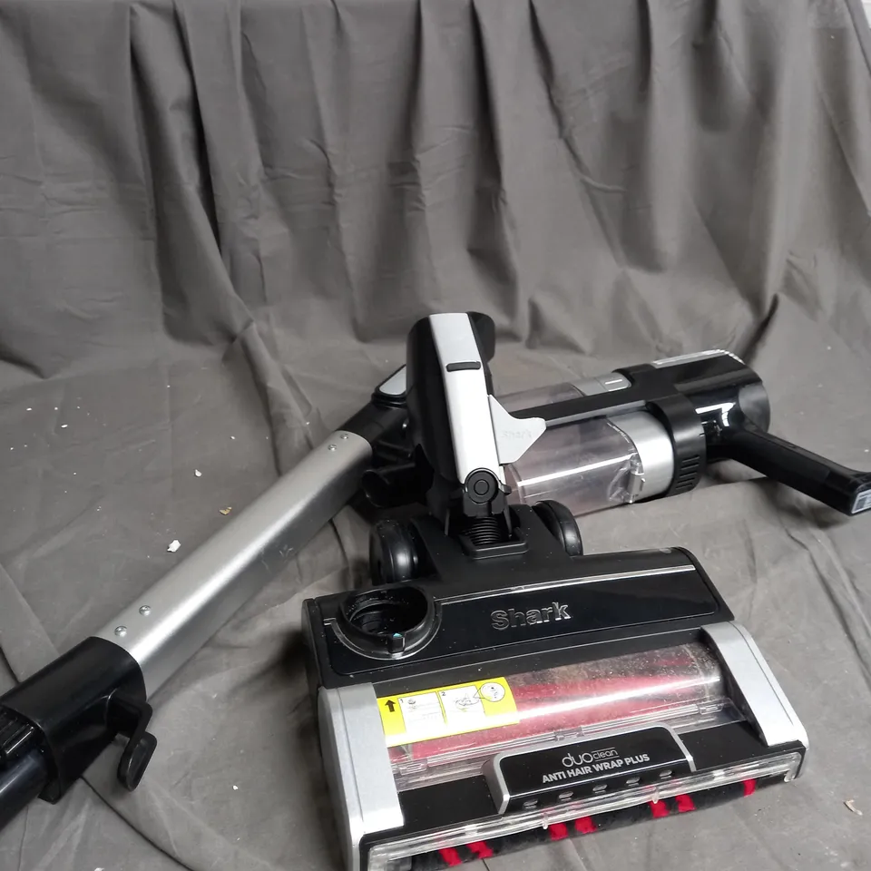 BOXED SHARK CORDED STICK VACUUM CLEANER PET PRO MODEL HZ3000UKT