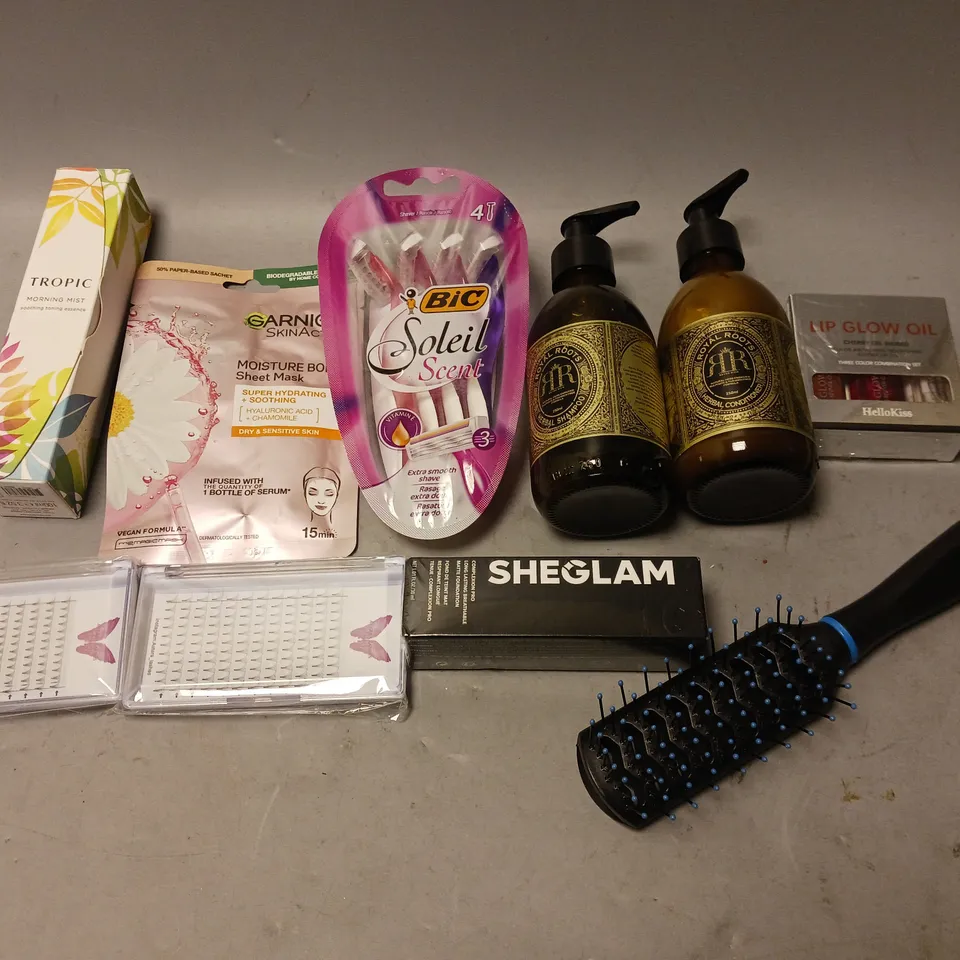 BOX OF APPROXIMATELY 15 COSMETIC ITEMS TO INCLUDE TROPIC MORNING MIST, LIP GLOW OIL, AND HAIR STUDIO BRUSH ETC. 