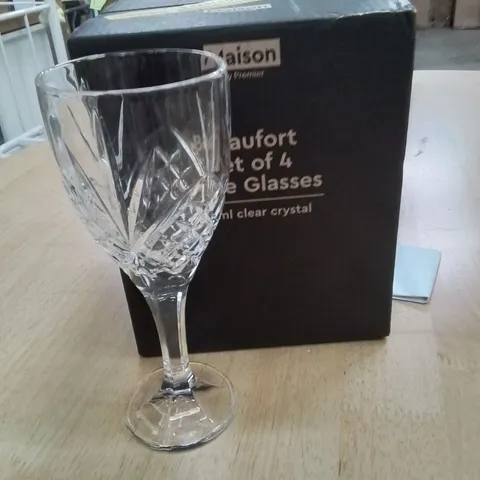 BOXED CINDA 290ML WINE GLASS 4PK