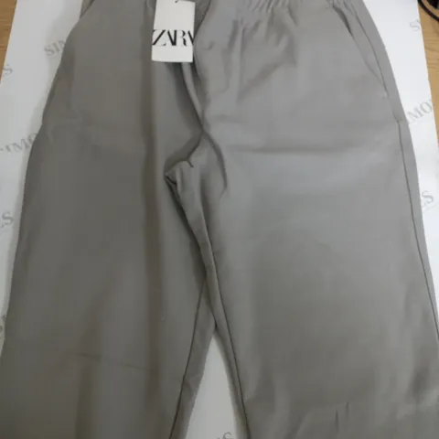 ZARA SLIM FIT GREY TROUSER - L
