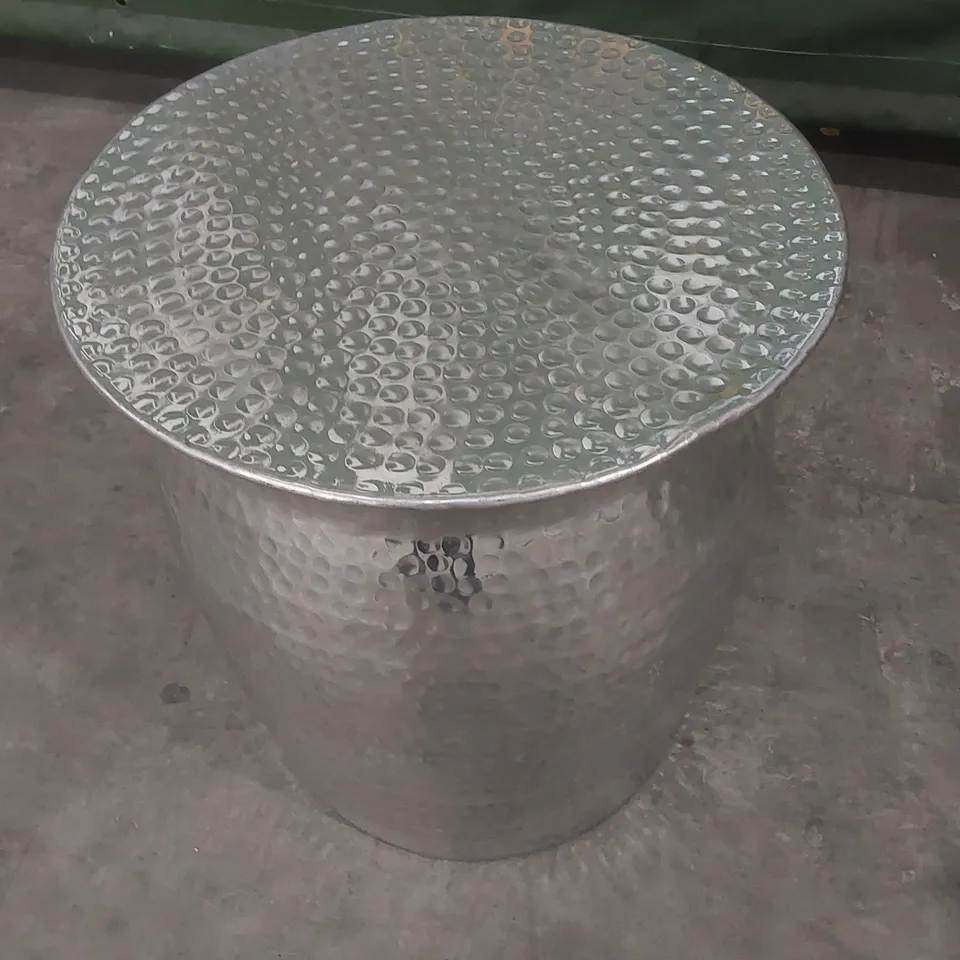 ARLO HAMMERED ALUMINIUM STOOL SIDE TABLE