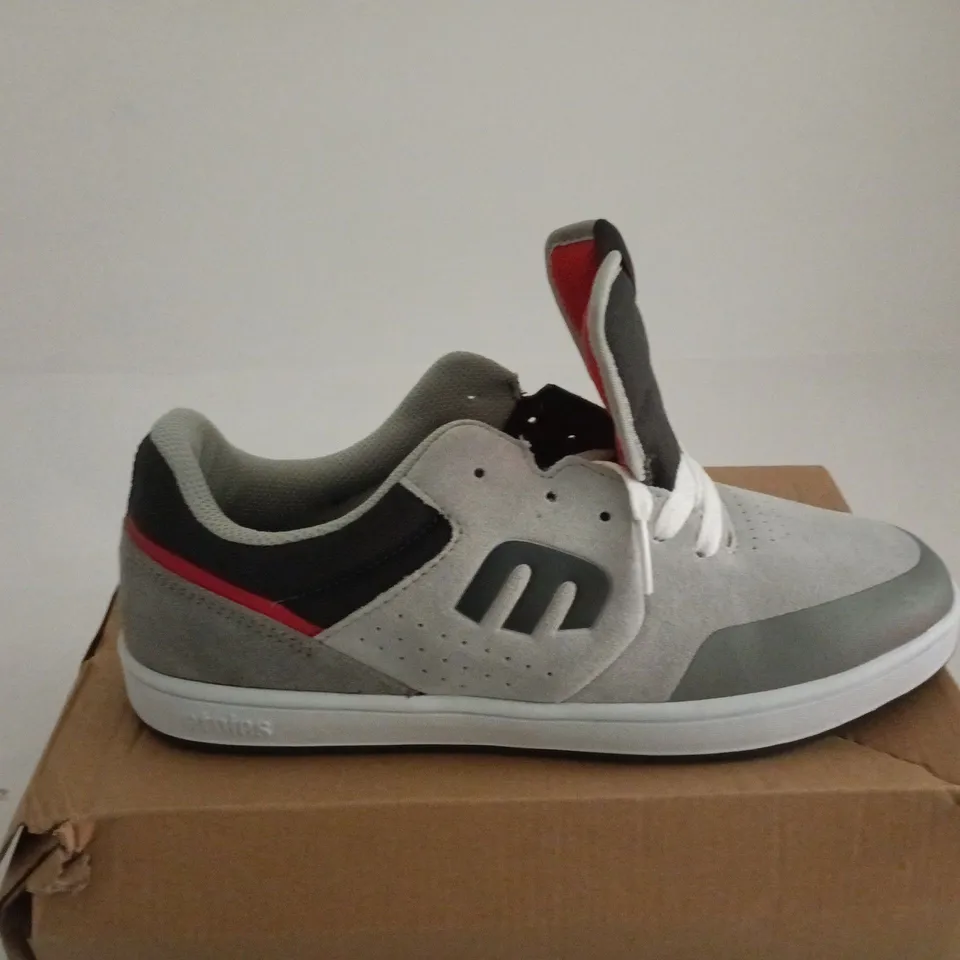 ETNIES KIDS MARANA GREY TRAINERS UK 6 BOXED