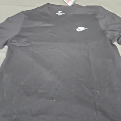 NIKE LOGO CASUAL TEE - SIZE L