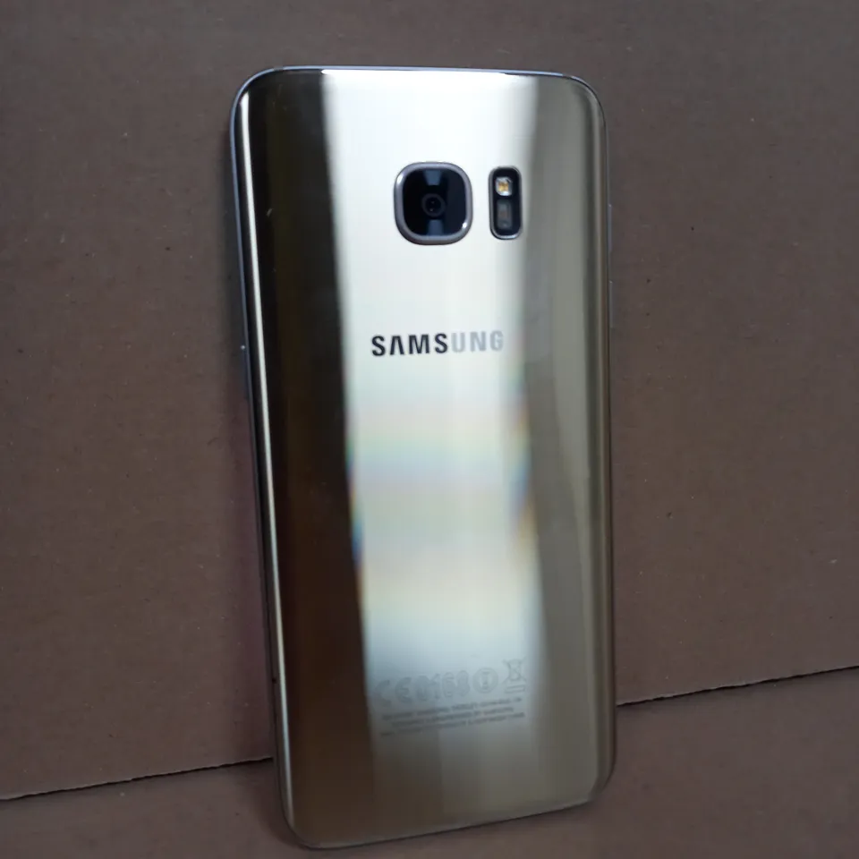 SAMSUNG GALAXY S7 EDGE SMARTPHONE 