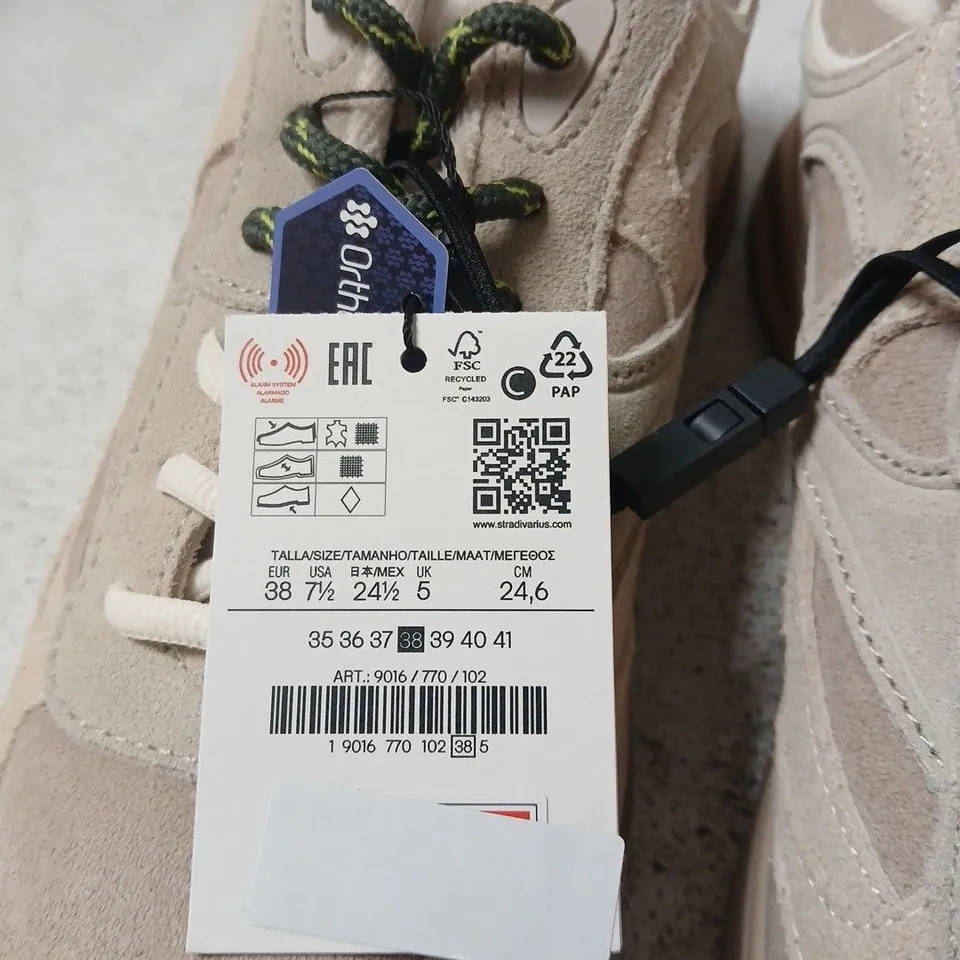 STRADIVARIUS LEATHER SNEAKERS – UK 5 (EU 38)