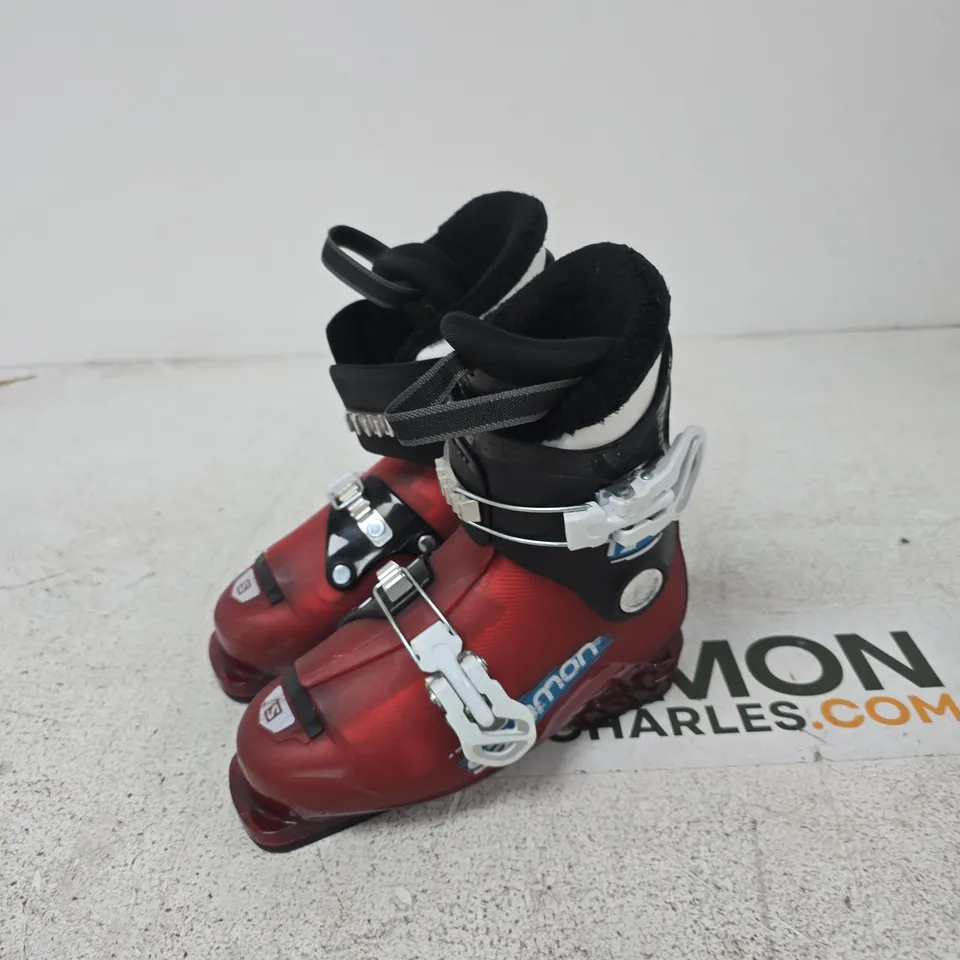 SALOMON KIDS SKI BOOTS – MONDOPOINT 21 (255MM)