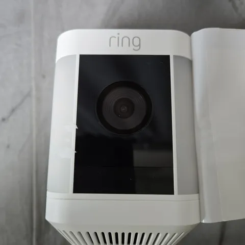 RING SPOTLIGHT CAM PLUS – PLUG-IN SECURITY CAMERA (WHITE)