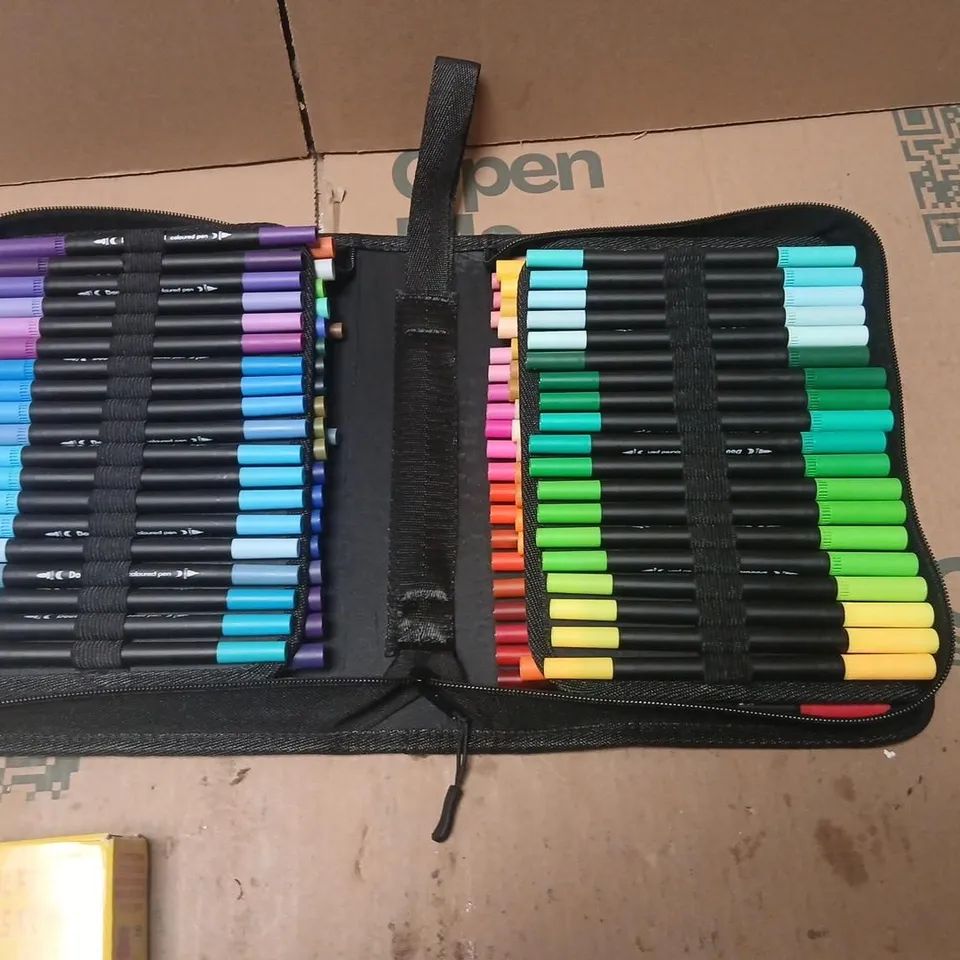 DUAL BRUSH PENS – 120-PIECE SET IN CARRY CASE