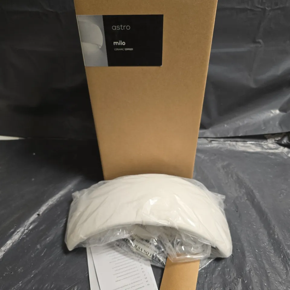 ASTRO MILO CERAMIC WALL LIGHT – 12W LED (E27) MODEL 1299001 - COLLECTION ONLY