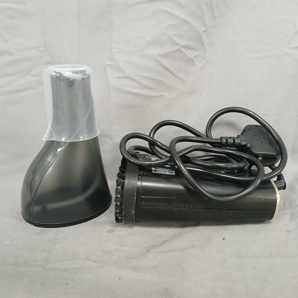 BOXED HOMESMART HANDHELD GARMENT STEAMER IN BLACK
