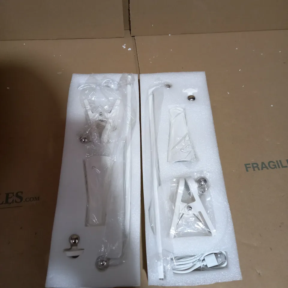 AURAGLOW SET (X2) OF 3-IN-1 MAGNETIC DESK LIGHTS - WHITE