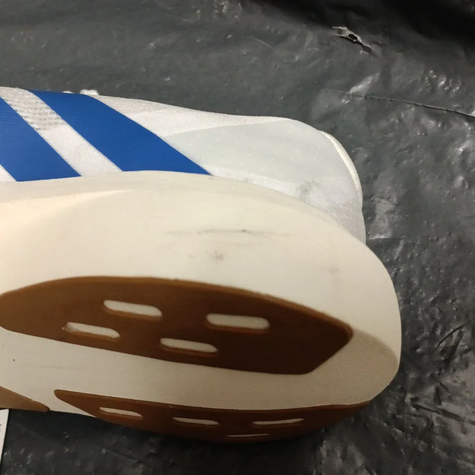 UNBOXED ADIDAS ADIZERO EVO TRAINERS IN WHITE - UK 9