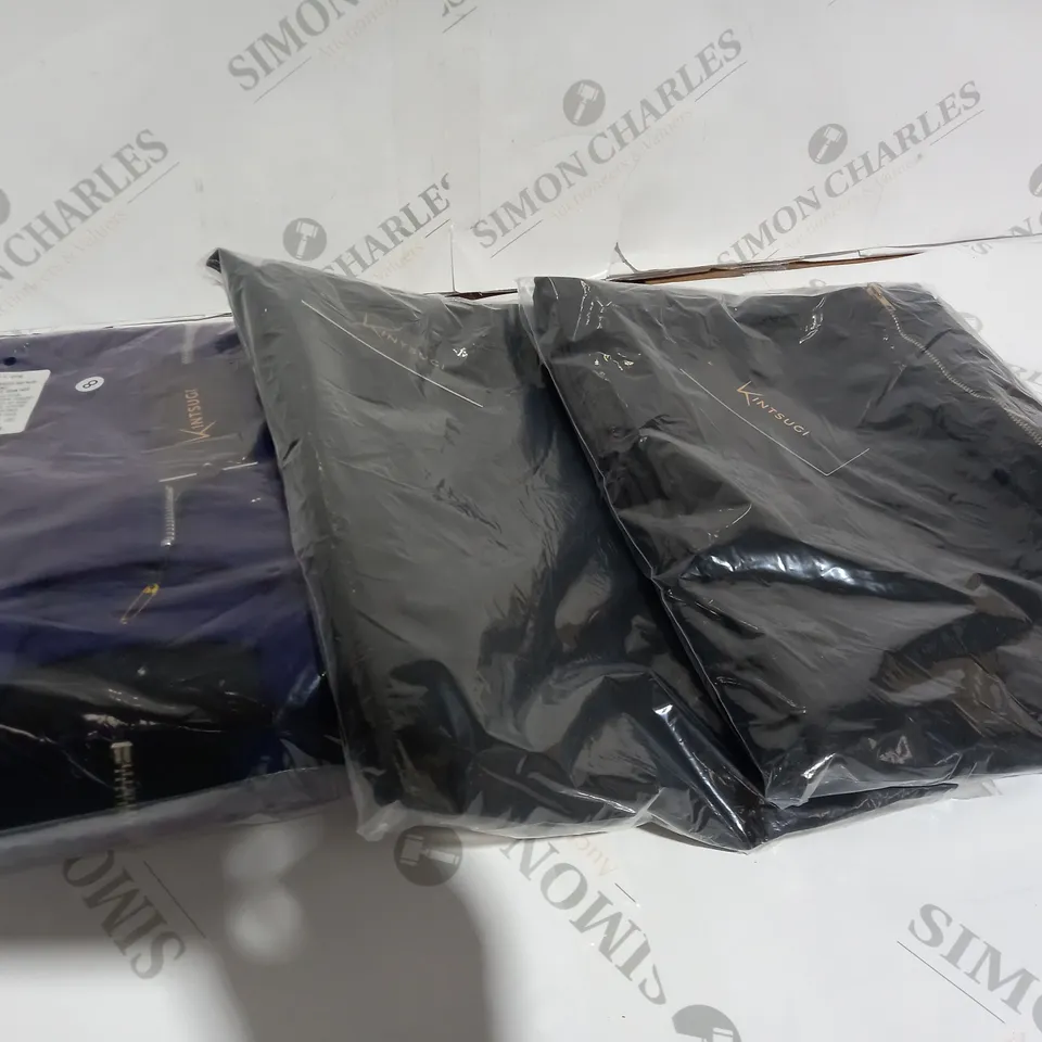 BOX OF 10 CLOTHING ITEMS INCLUDING PANTS, JOGGING BOTTOMS, JACKET ETC
