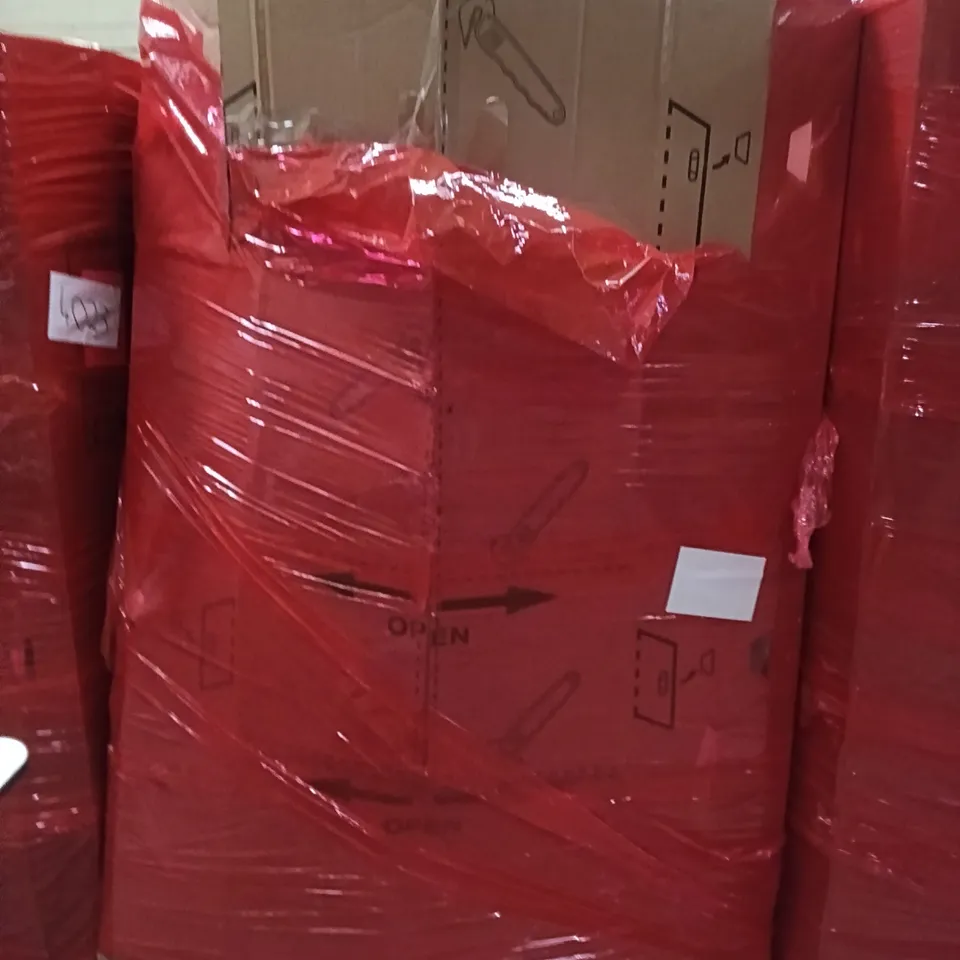 PALLET OF ASSORTED ITEMS INCLUDING - TURNTABLE MUSIC CENTRE, FOAM PLAYMAT