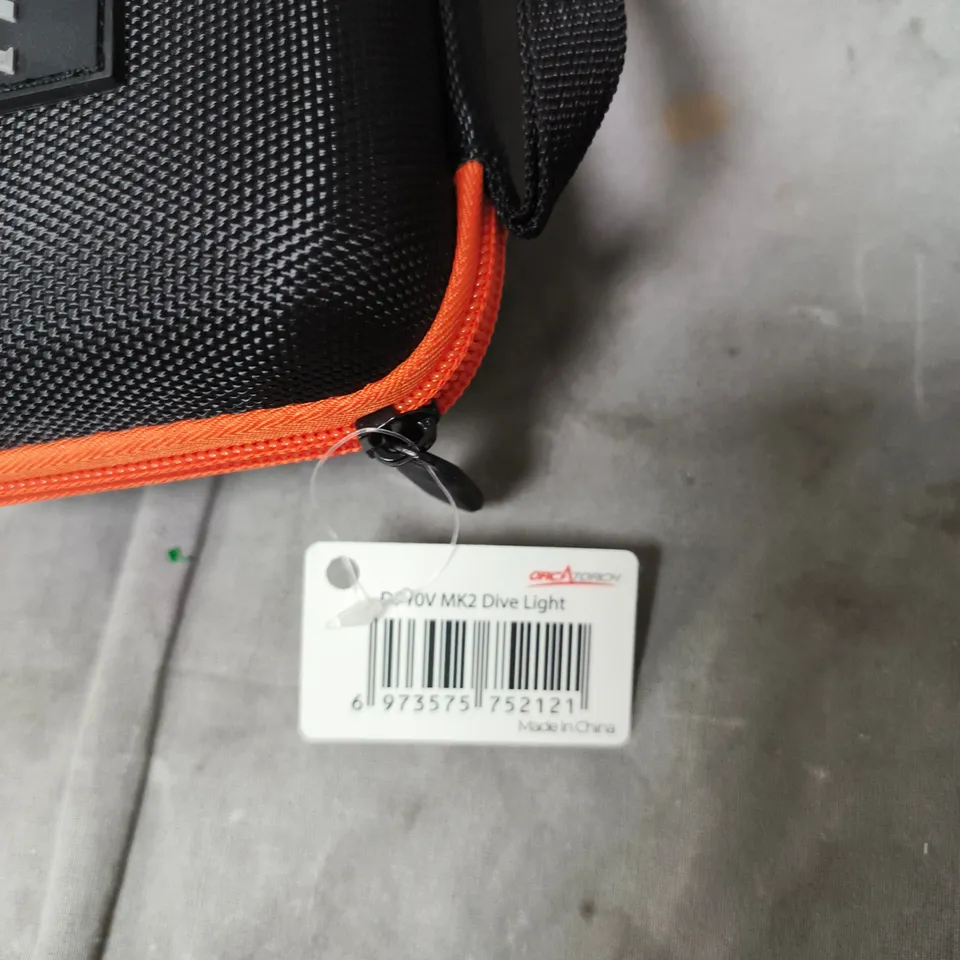 ORCATORCH D710V MK2 DIVE LIGHT WITH 5000MAH BATTERY – CASE INCLUDED