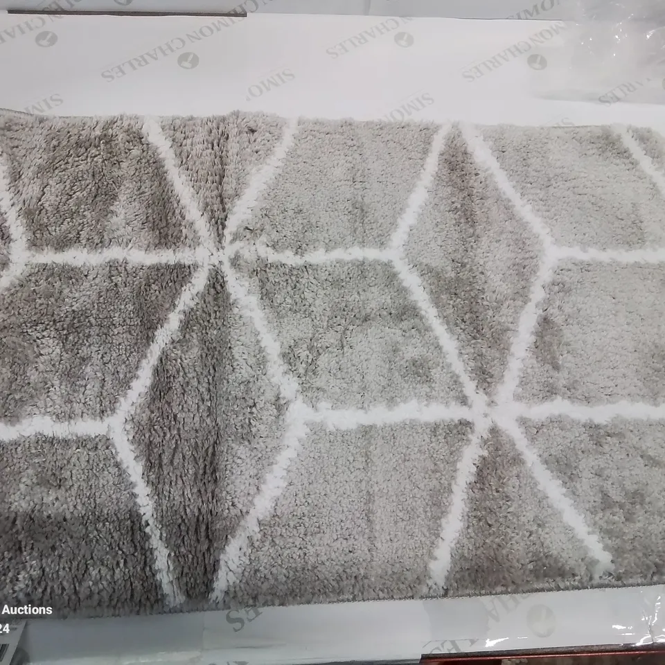 BRAND NEW PACO HOME GREY 50X80CM BATH MAT