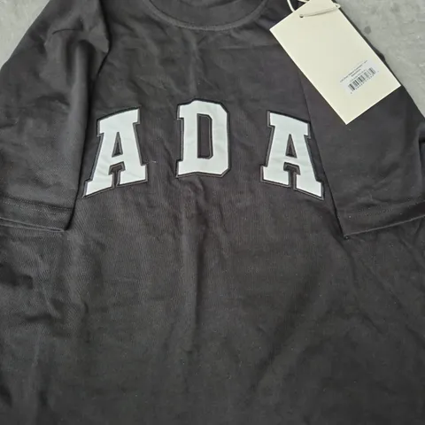 ADANOLA ADA SHORT SLEEVE OVERSIZED T-SHIRT – BLACK/WHITE, UK L