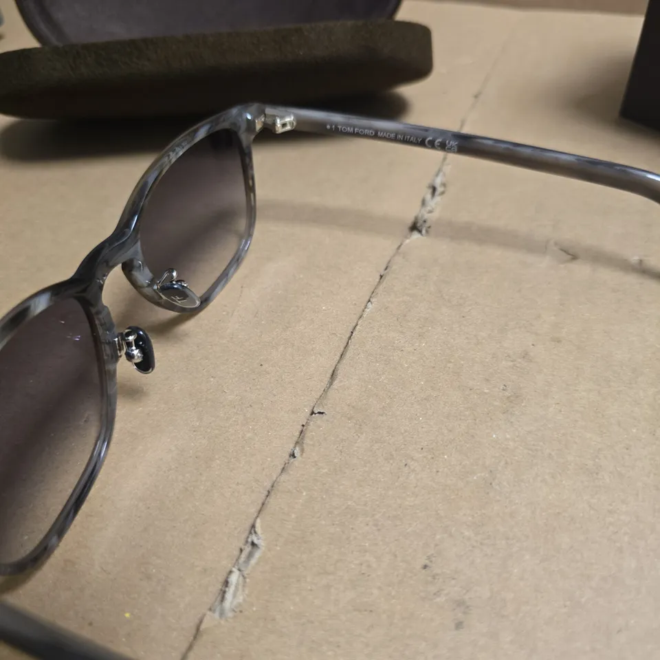 TOM FORD SUNGLASSES - TRANSPARENT GREY FRAME