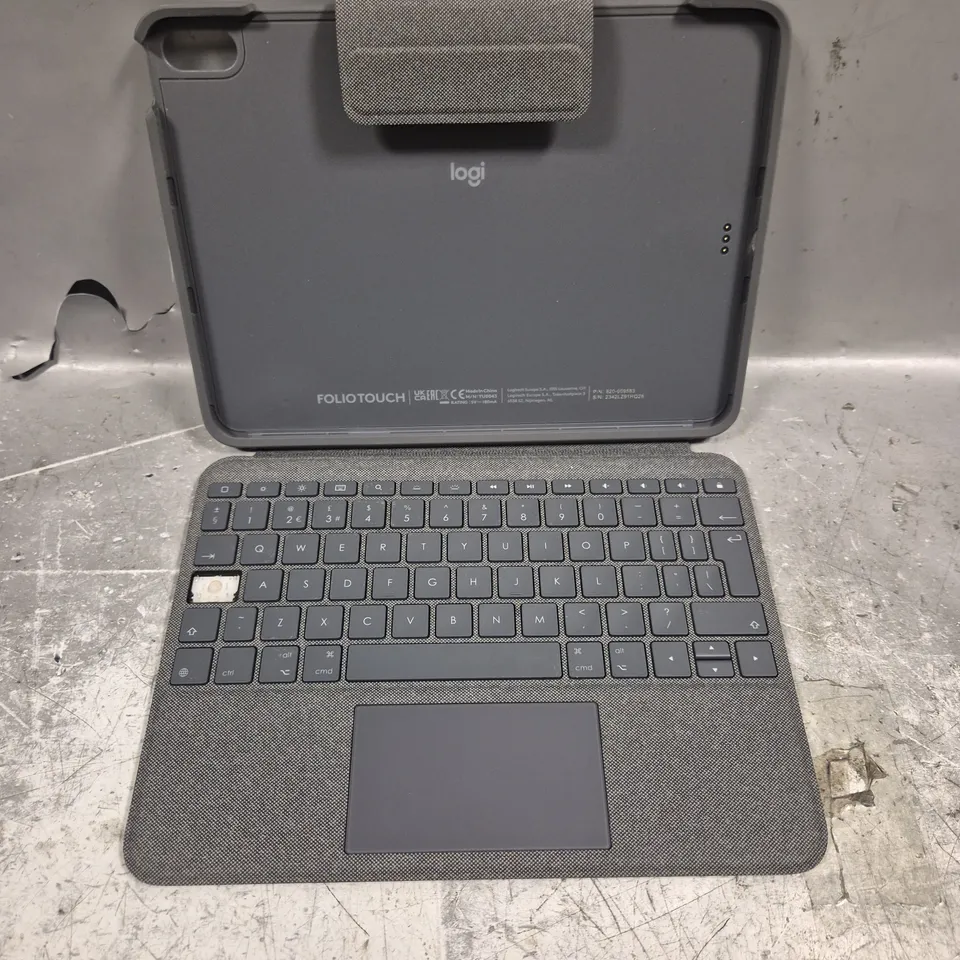 LOGITECH FOLIOTOUCH TABLET KEYBOARD CASE 