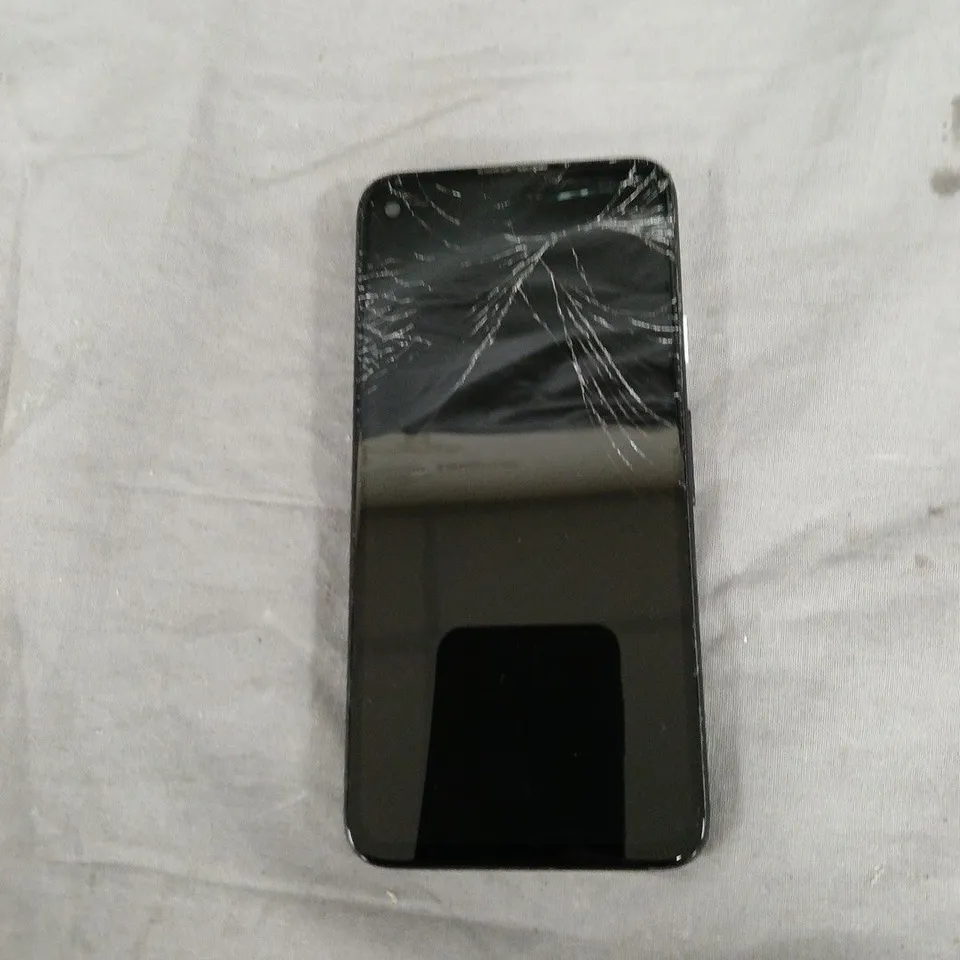 GOOGLE PIXEL 4A 128GB – UNLOCKED BLACK SMARTPHONE (CRACKED SCREEN)