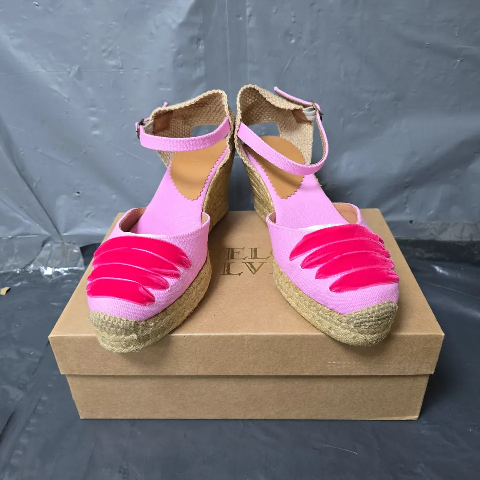 PENELOPE CHILVERS WEDGE SANDALS - PINK - SIZE 6