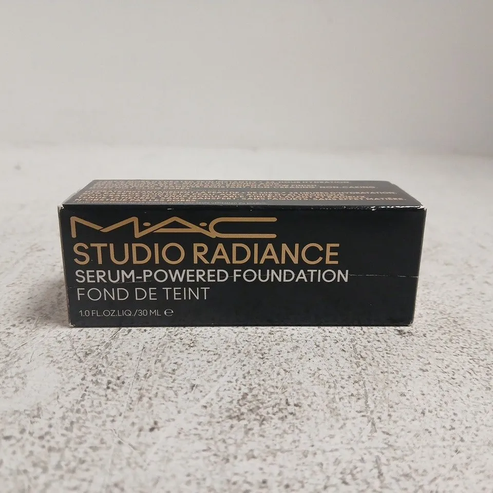 MAC STUDIO RADIANCE SERUM-POWERED FOUNDATION (30ML)
